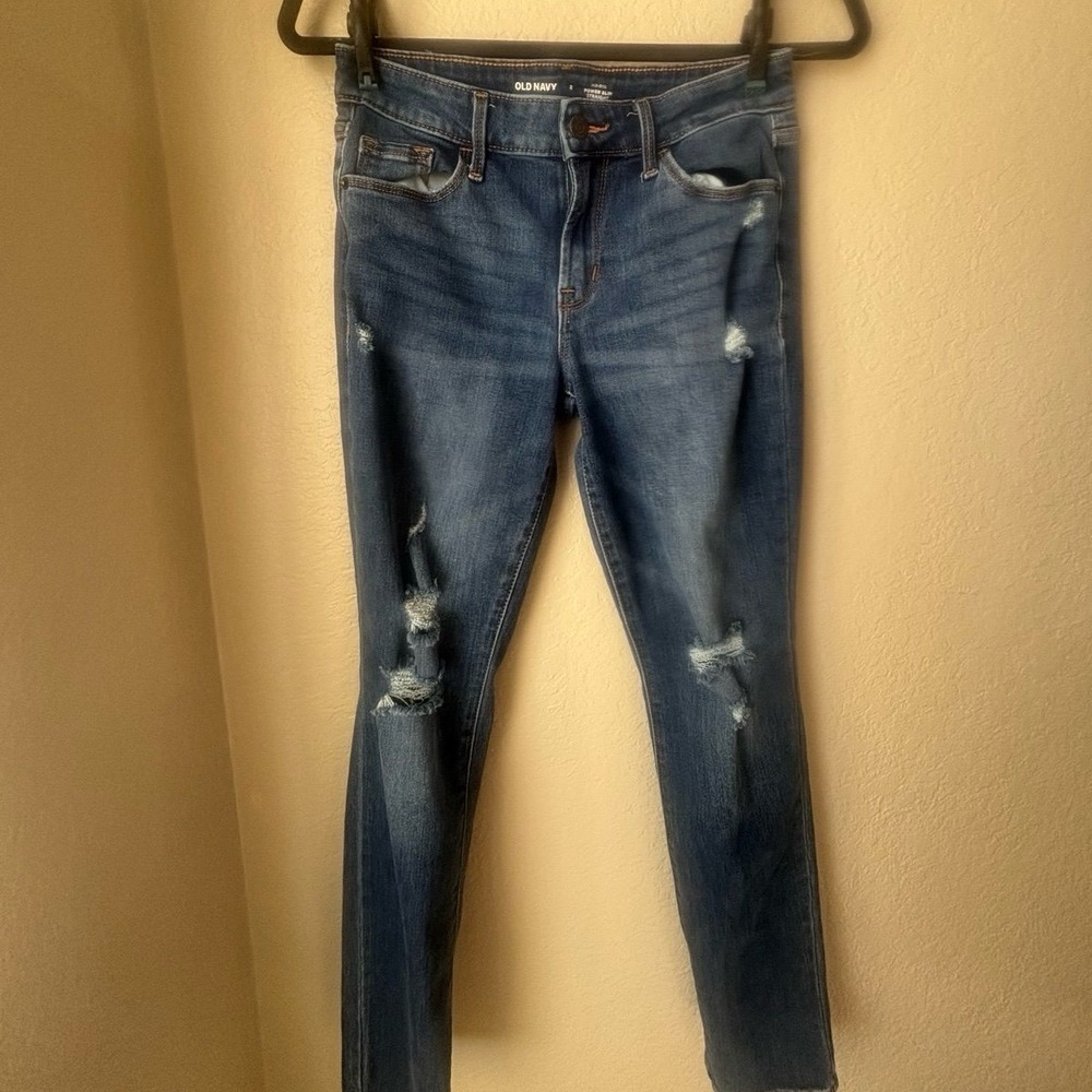 OLD NAVY‎ mid-rise power slim straight distressed jeans size 2